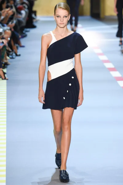 Look 4